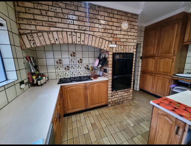 4 BEDROOM HOUSE FOR SALE IN THREE RIVERS PROPER